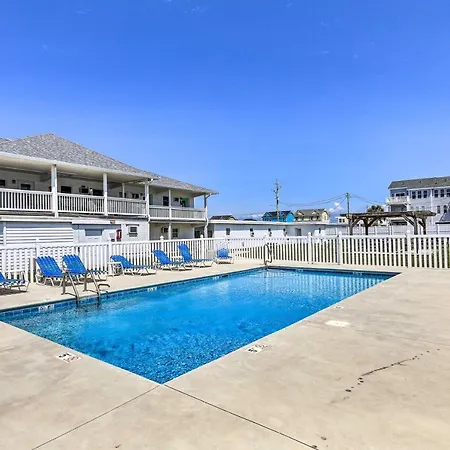 Atlantic Beach Studio With Community Pool!